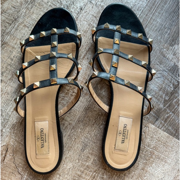Valentino ROCKSTUD FLAT SLIDE SANDAL - Picture 3 of 5